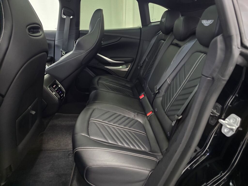 Used 2024 Aston Martin DBX 707 image 18