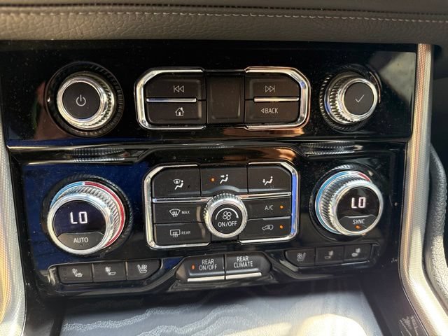 Used 2021 GMC Yukon Denali w/ Denali Ultimate Package AWD/4WD image 19