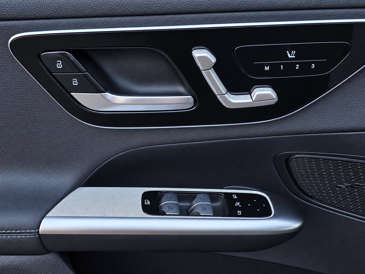 New 2027 Mercedes-Benz GLC 300 4MATIC image 14