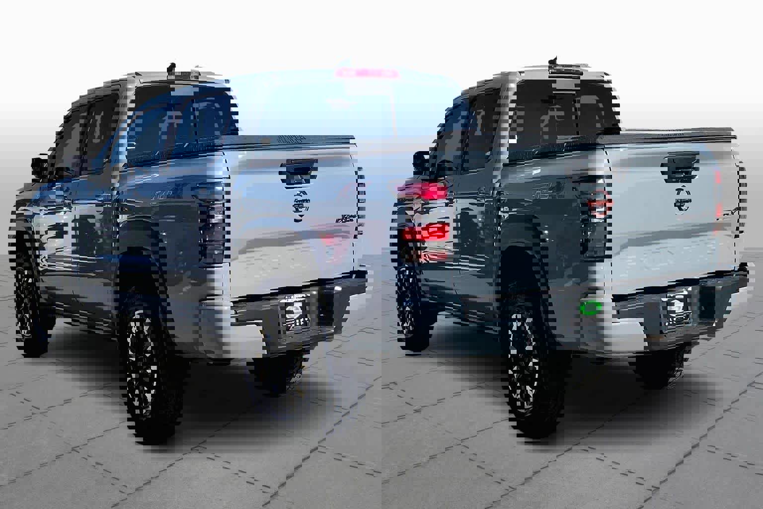 Used 2024 Nissan Frontier PRO-4X w/ Off-Road Protection Package image 11