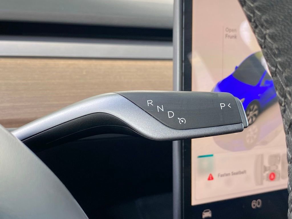 Used 2023 Tesla Model Y Long Range image 31