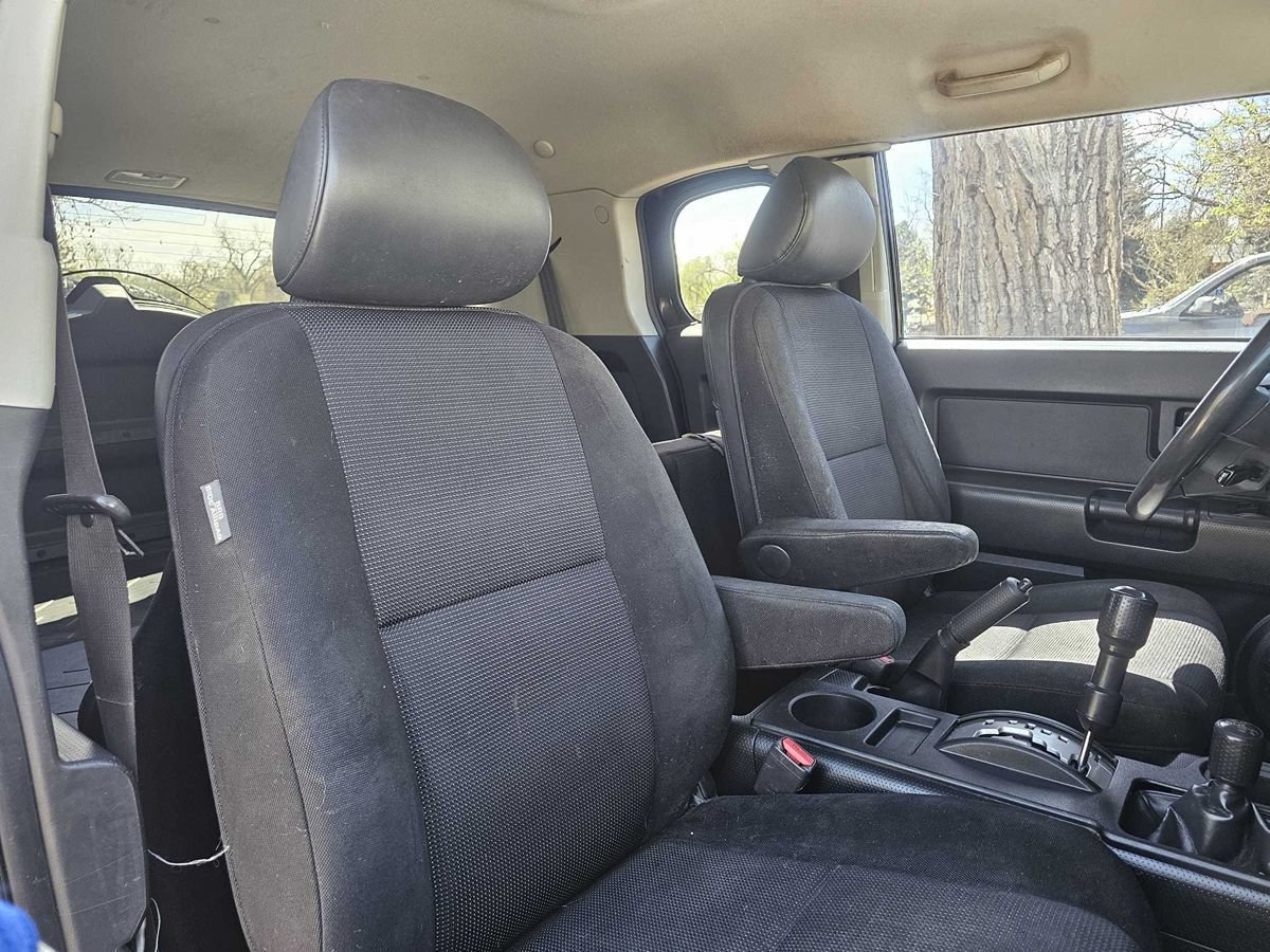 Used 2007 Toyota FJ Cruiser 4WD w/ Convenience Pkg image 28
