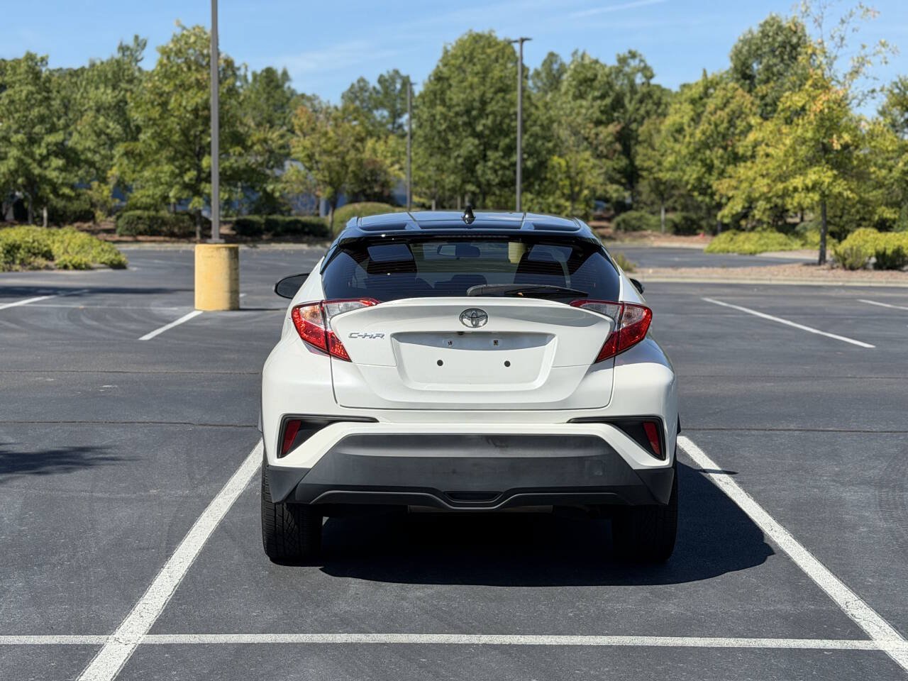 Used 2020 Toyota C-HR XLE FWD image 7