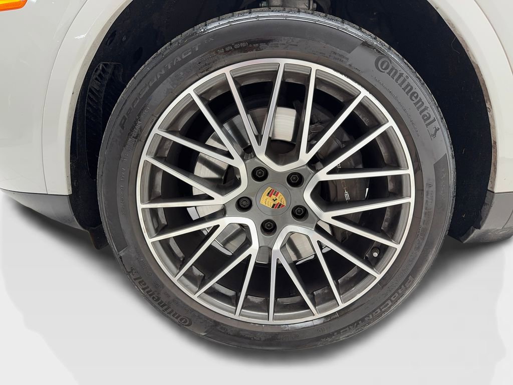 Used 2023 Porsche Cayenne image 46