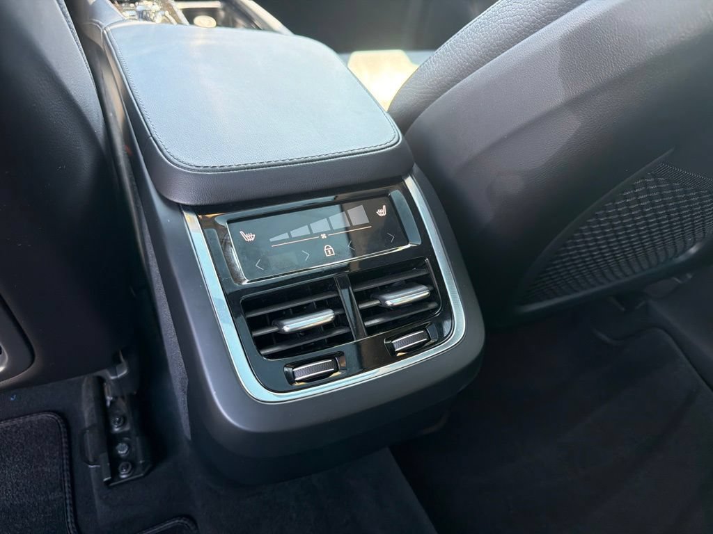 Used 2023 Volvo XC90 B5 Plus w/ Protection Package Premier AWD/4WD image 35