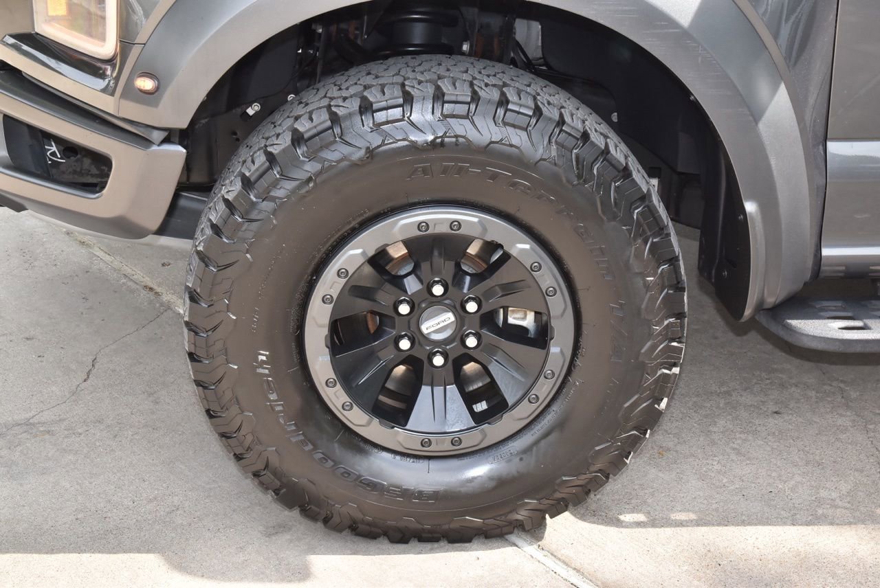 Used 2018 Ford F150 Raptor w/ Equipment Group 801A Mid image 40