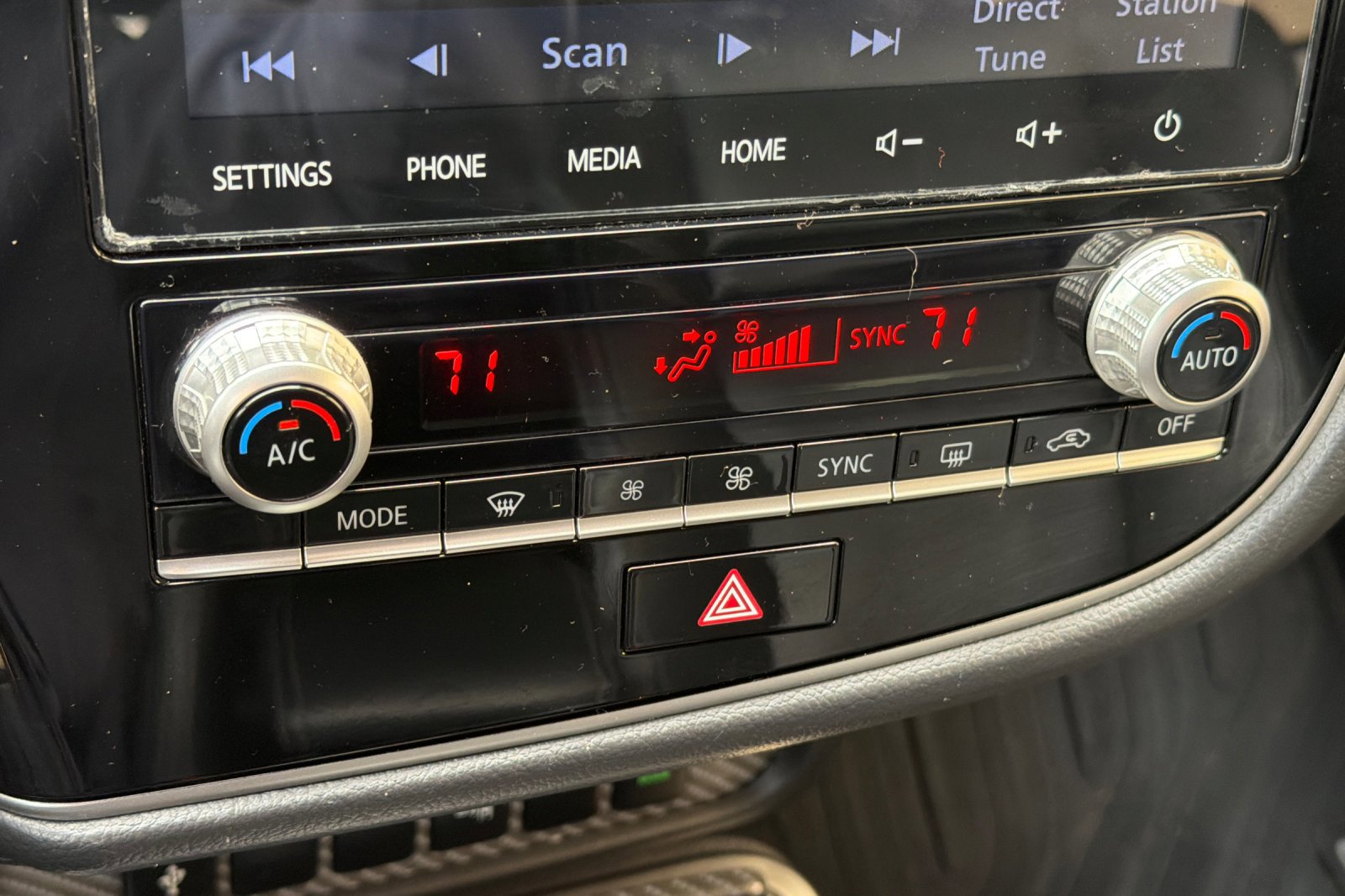 Used 2020 Mitsubishi Outlander SEL image 20