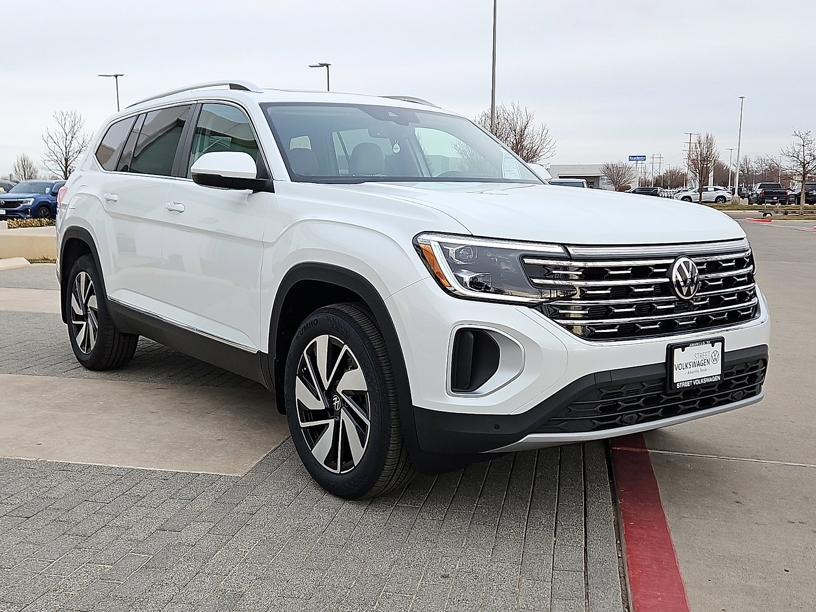 New 2026 Volkswagen Atlas SEL AWD/4WD image 4