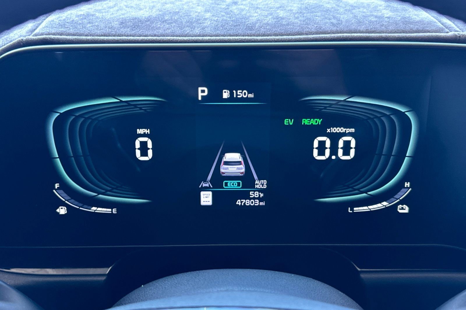 Used 2023 Kia Niro EX image 28