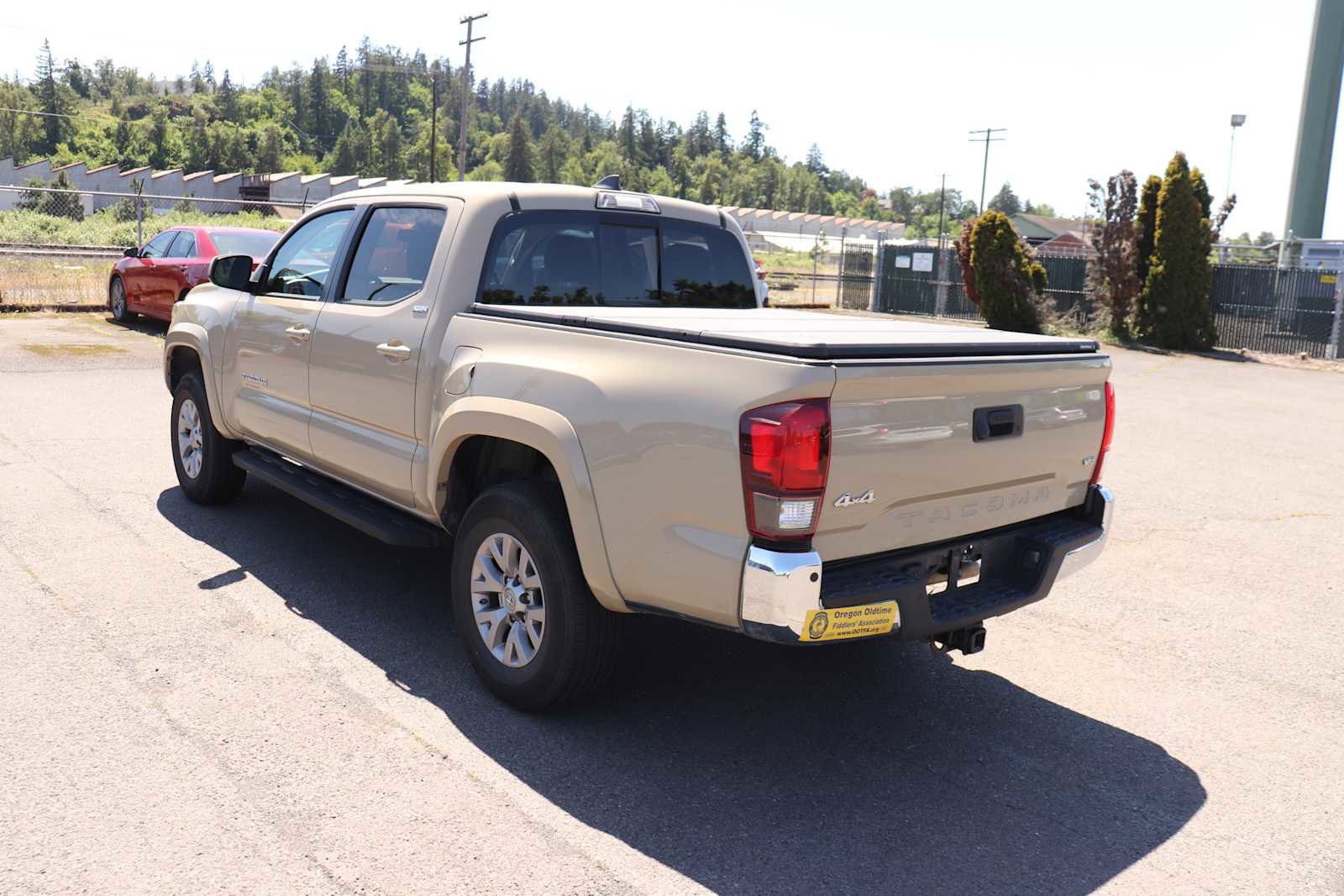 Used 2019 Toyota Tacoma SR5 AWD/4WD image 7