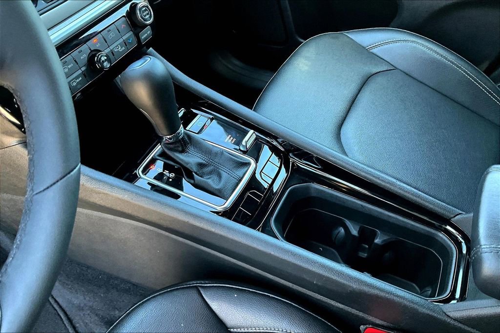 Used 2025 Jeep Compass Limited image 15