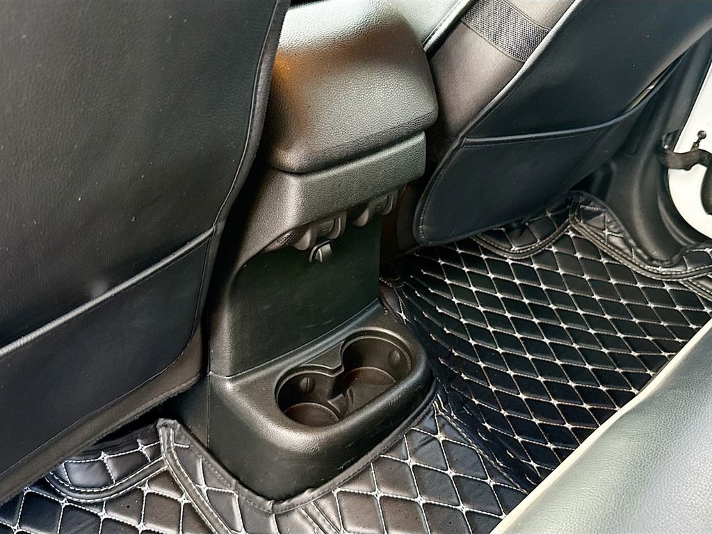 Used 2017 Jeep Wrangler Unlimited Sport image 28