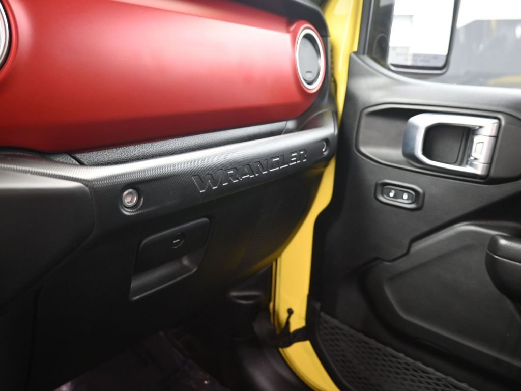 Used 2022 Jeep Wrangler Unlimited Rubicon w/ LED Lighting Group image 16