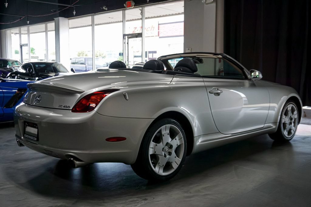 Used 2004 Lexus SC 430 Convertible RWD image 19