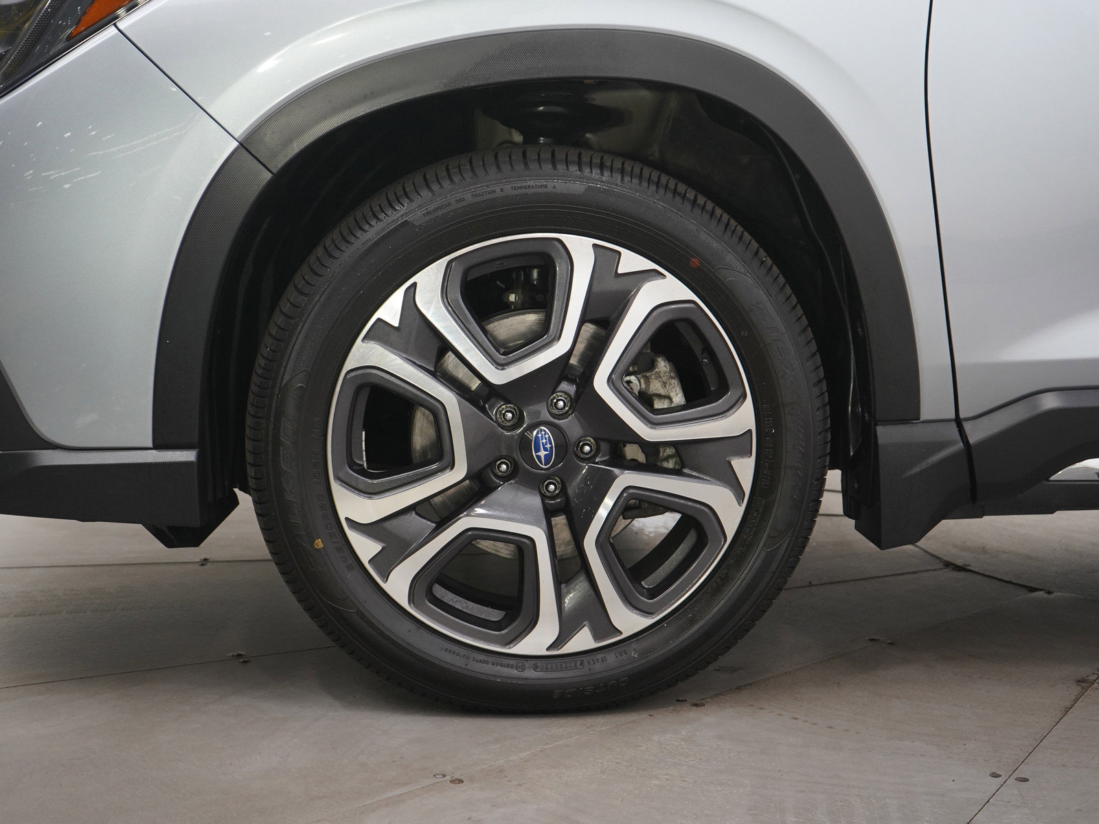 Used 2023 Subaru Ascent Limited w/ Technology Package AWD/4WD image 32