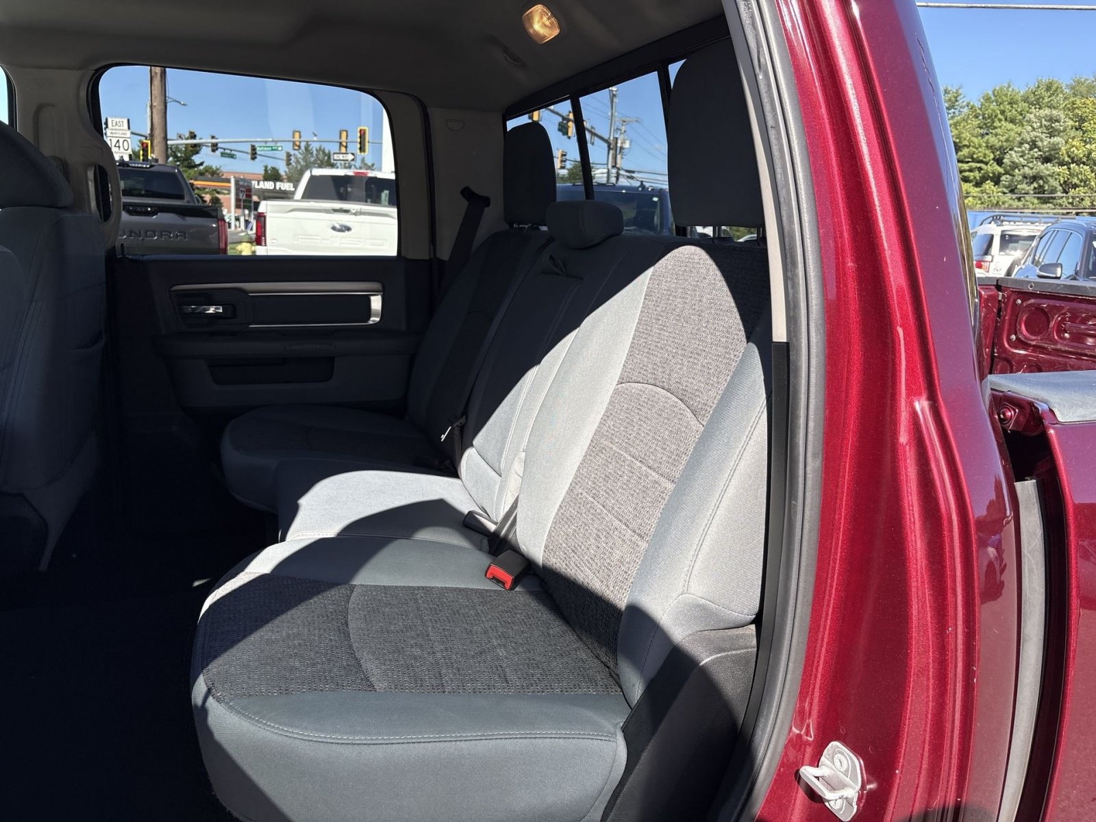 Used 2017 RAM 1500 Big Horn AWD/4WD image 23