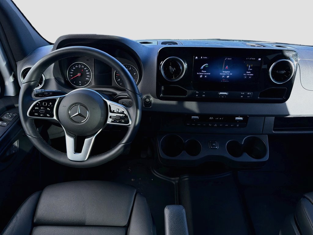 Used 2024 Mercedes-Benz Sprinter 2500 image 22