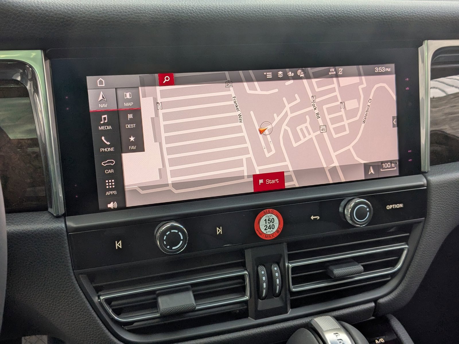 Certified 2026 Porsche Macan image 20