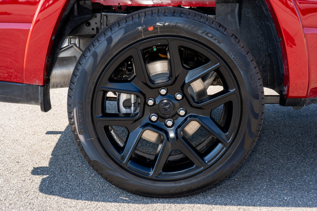 New 2026 RAM 1500 Laramie AWD/4WD image 35