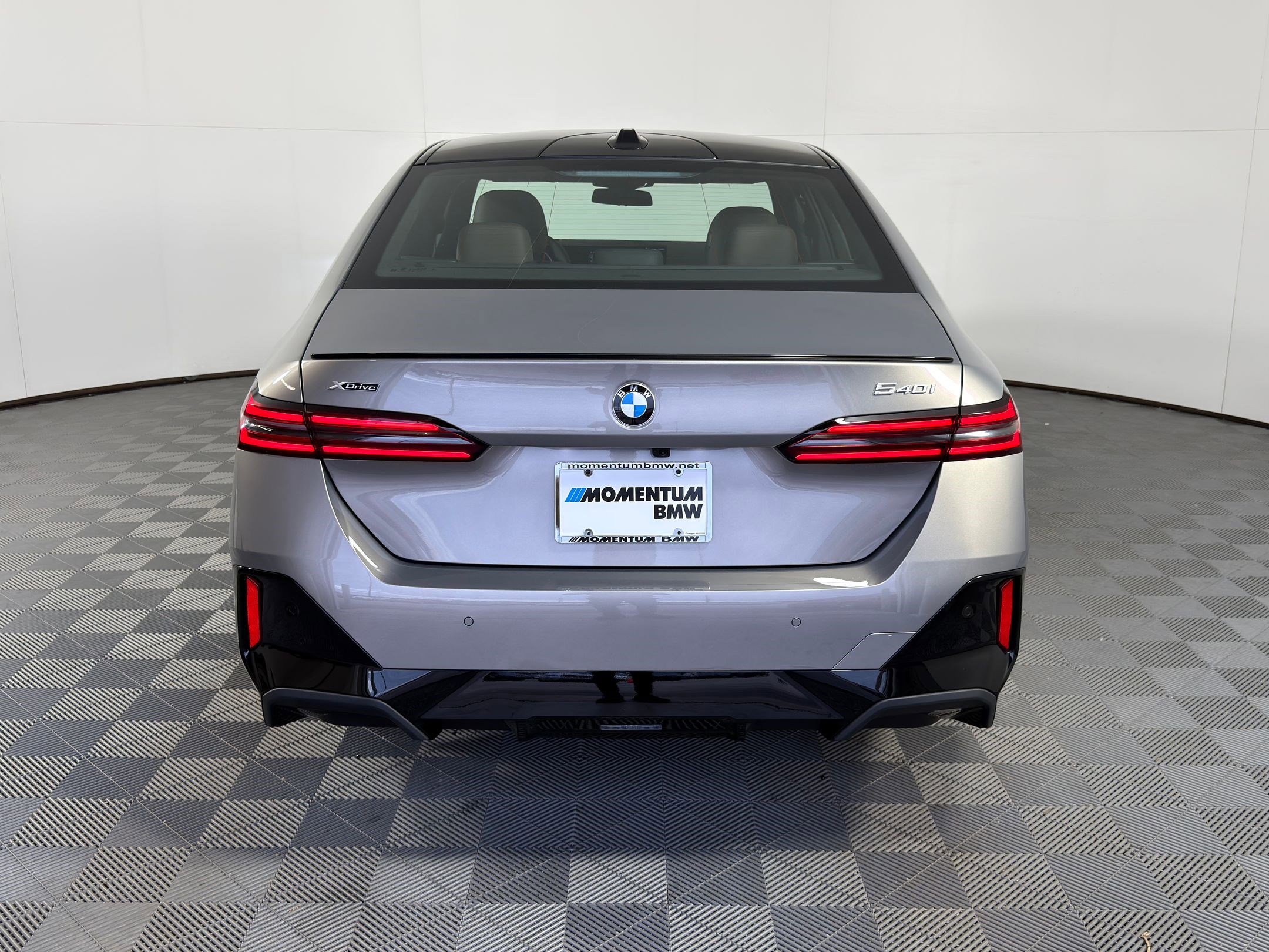 New 2026 BMW 540i xDrive w/ Executive Package image 8