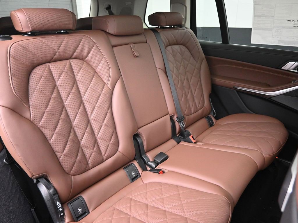 New 2026 BMW X7 xDrive40i image 32