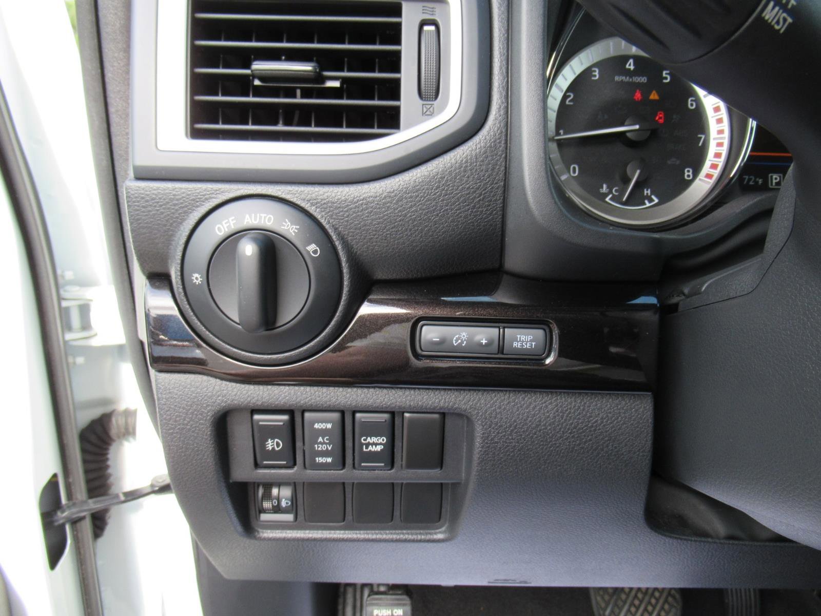 Used 2019 Nissan Titan SL w/ Midnight Edition RWD image 19