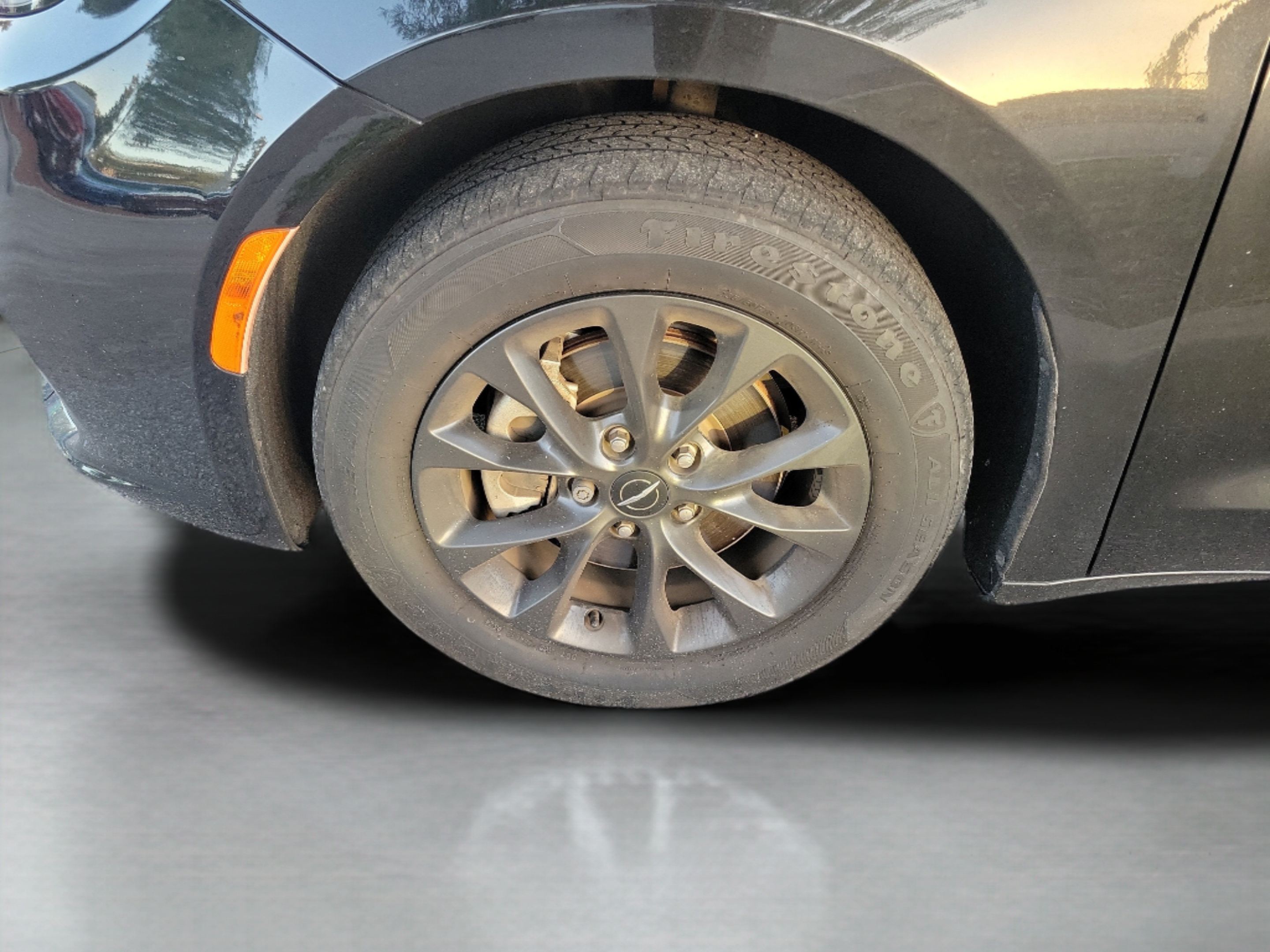 Used 2021 Chrysler Pacifica Touring-L w/ S Appearance Package FWD image 29