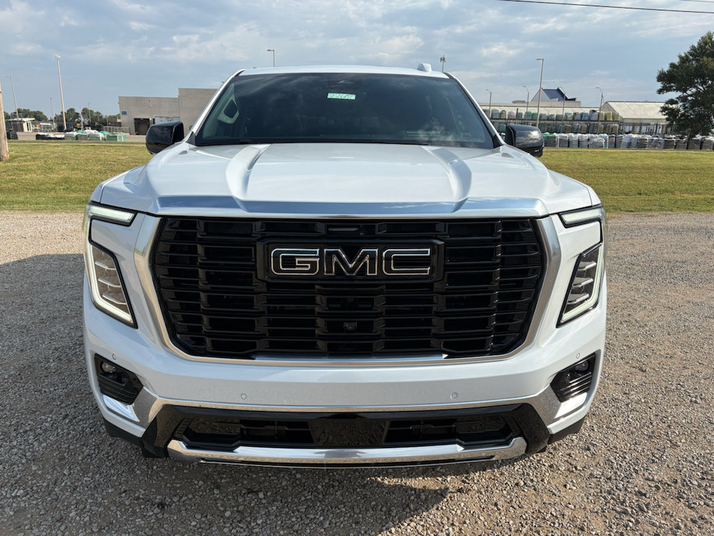 New 2026 GMC Yukon XL Denali w/ Denali Reserve Package AWD/4WD image 2