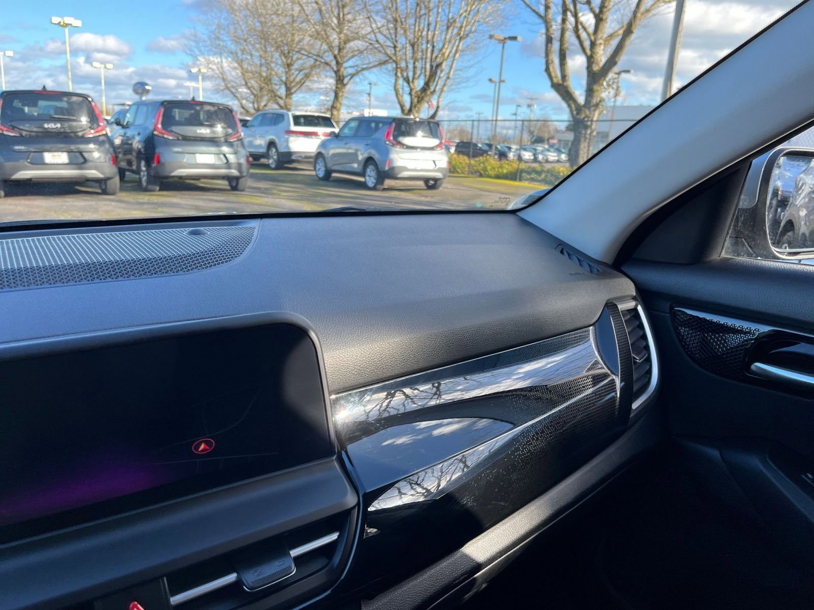 Used 2025 Kia Seltos S image 36