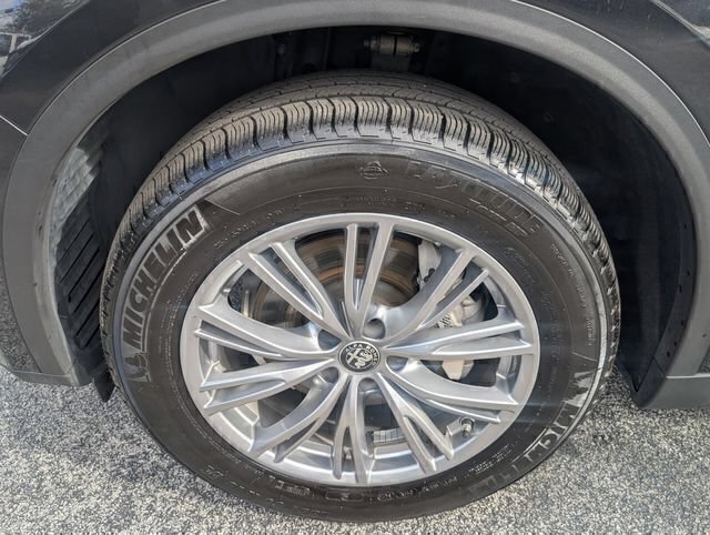 Used 2023 Alfa Romeo Stelvio Sprint RWD image 19