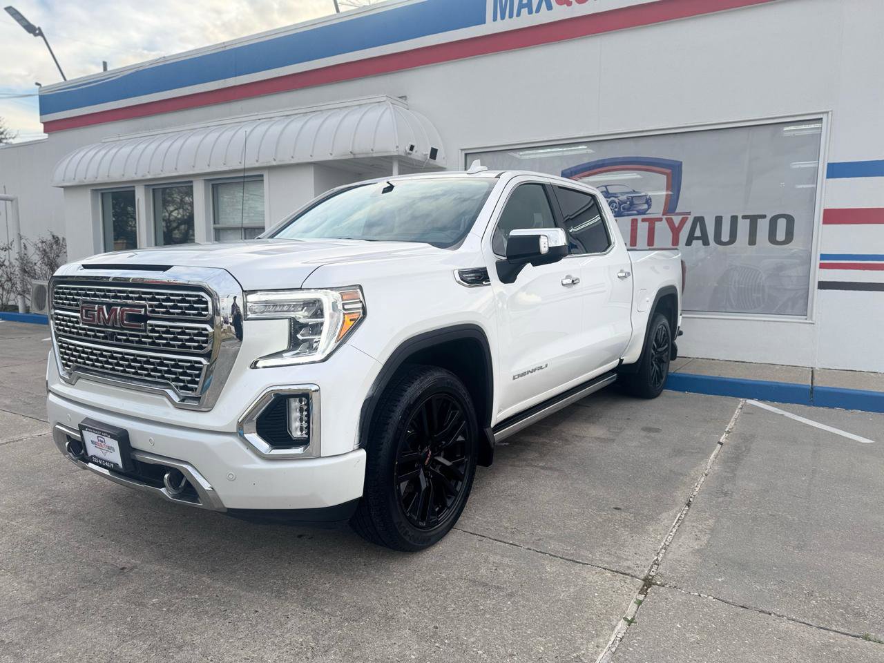 Used 2021 GMC Sierra 1500 Denali w/ Denali Ultimate Package AWD/4WD image 12