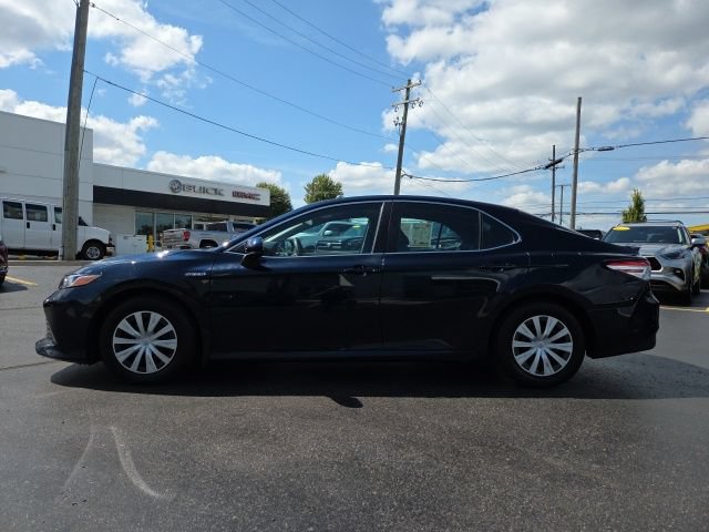 Used 2018 Toyota Camry LE FWD image 4