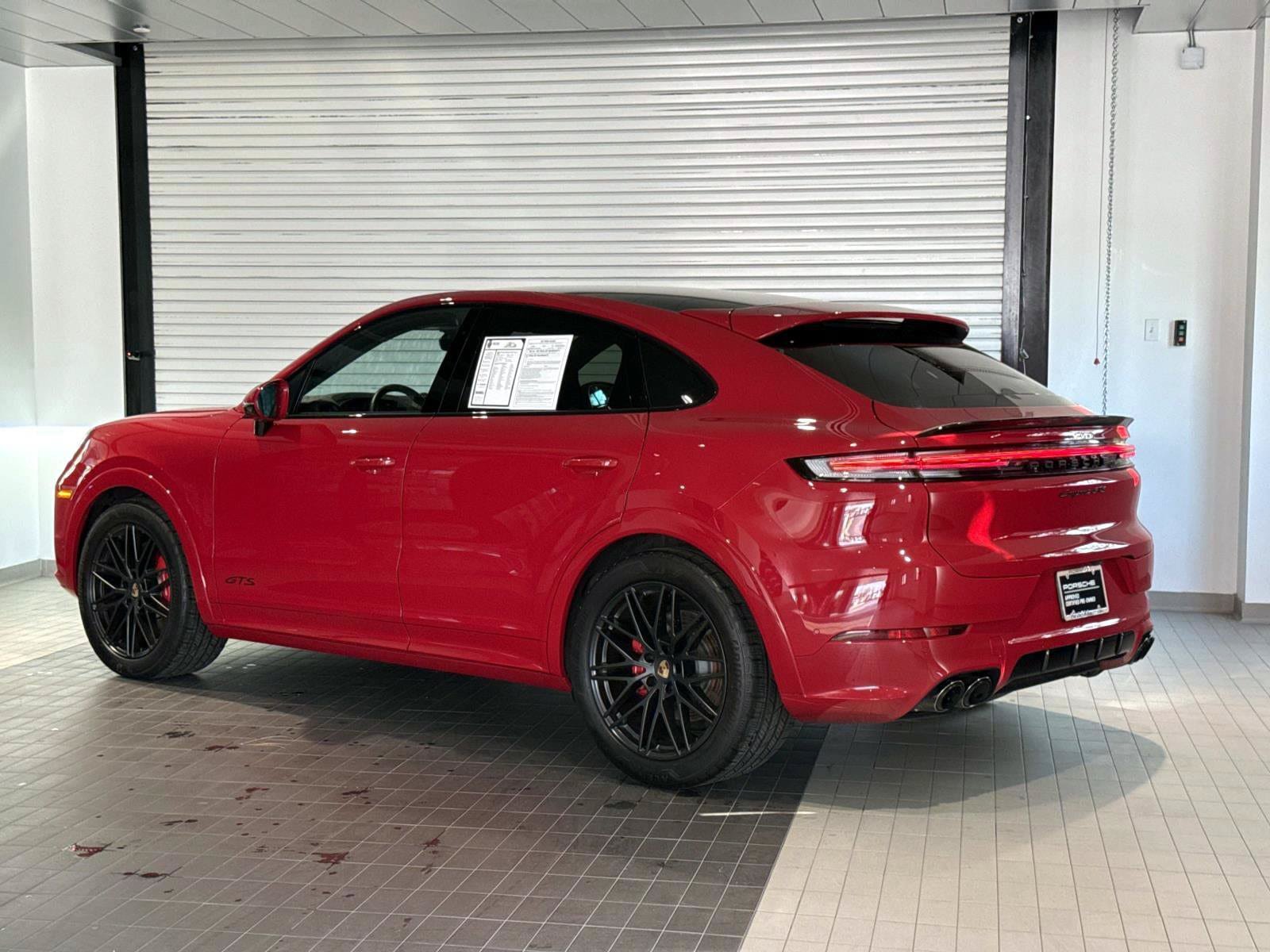 Used 2025 Porsche Cayenne GTS AWD/4WD image 3