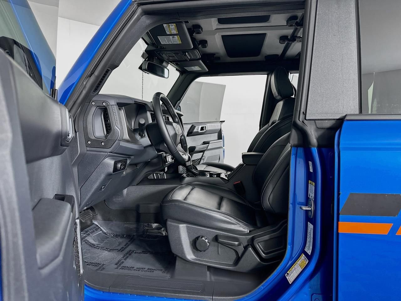 Used 2025 Ford Bronco Badlands image 19