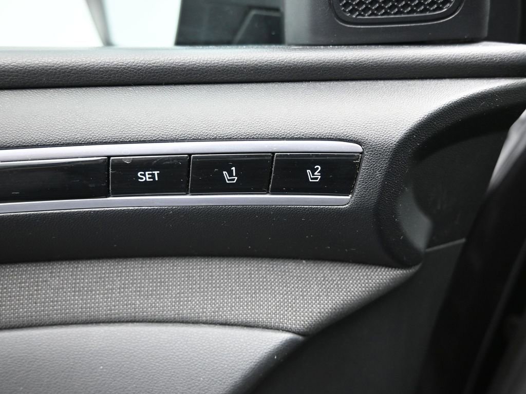Used 2023 Hyundai Tucson Limited AWD/4WD image 19
