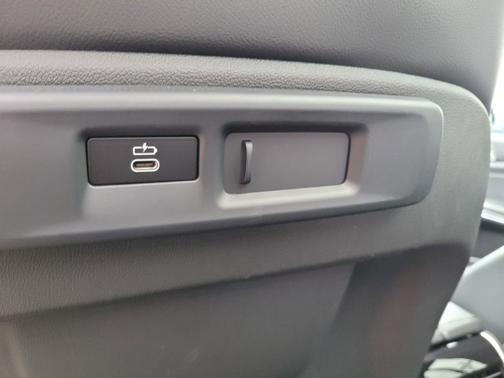 Used 2020 BMW X5 xDrive40i w/ Convenience Package image 52