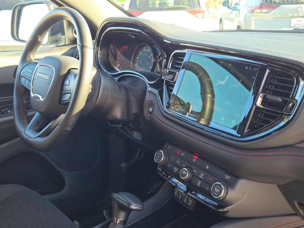 Used 2025 Dodge Durango GT image 8