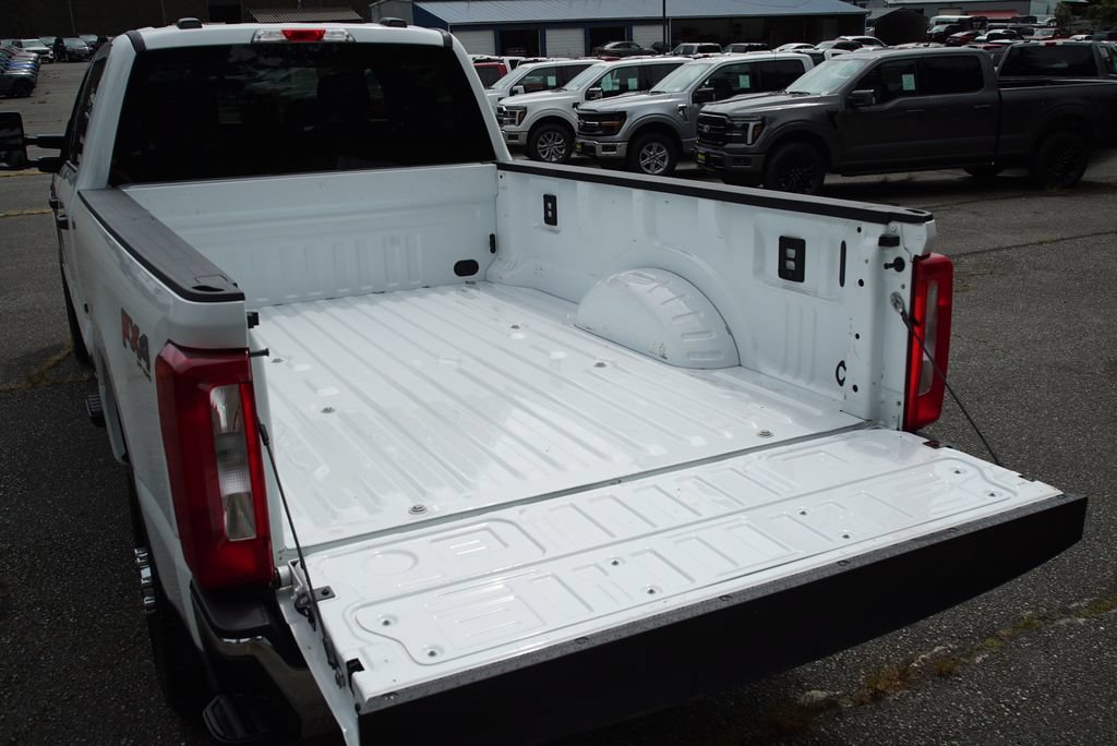 Used 2024 Ford F350 XLT w/ FX4 Off-Road Package AWD/4WD image 25