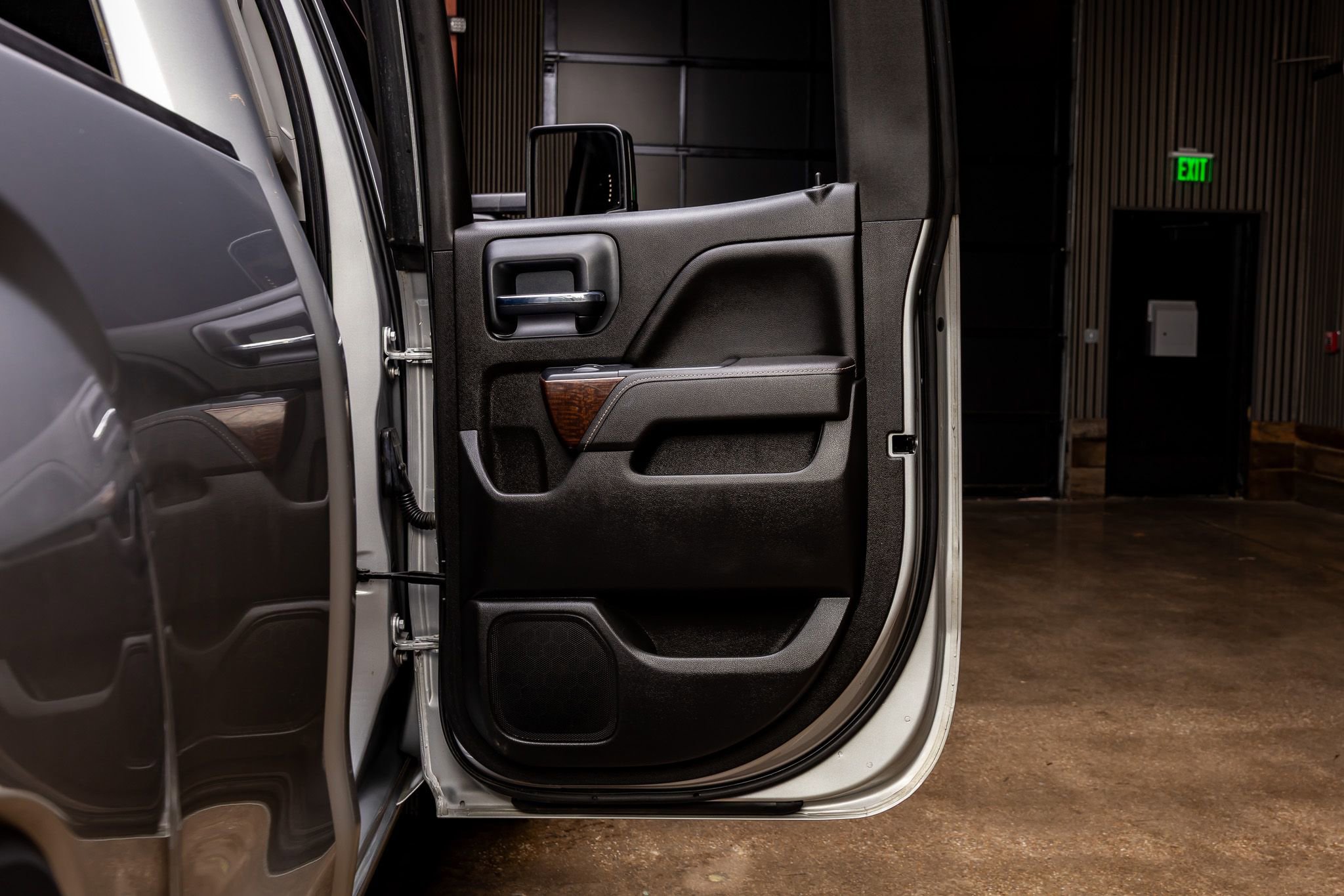 Used 2017 GMC Sierra 1500 SLT w/ Enhanced Driver Alert Package image 36