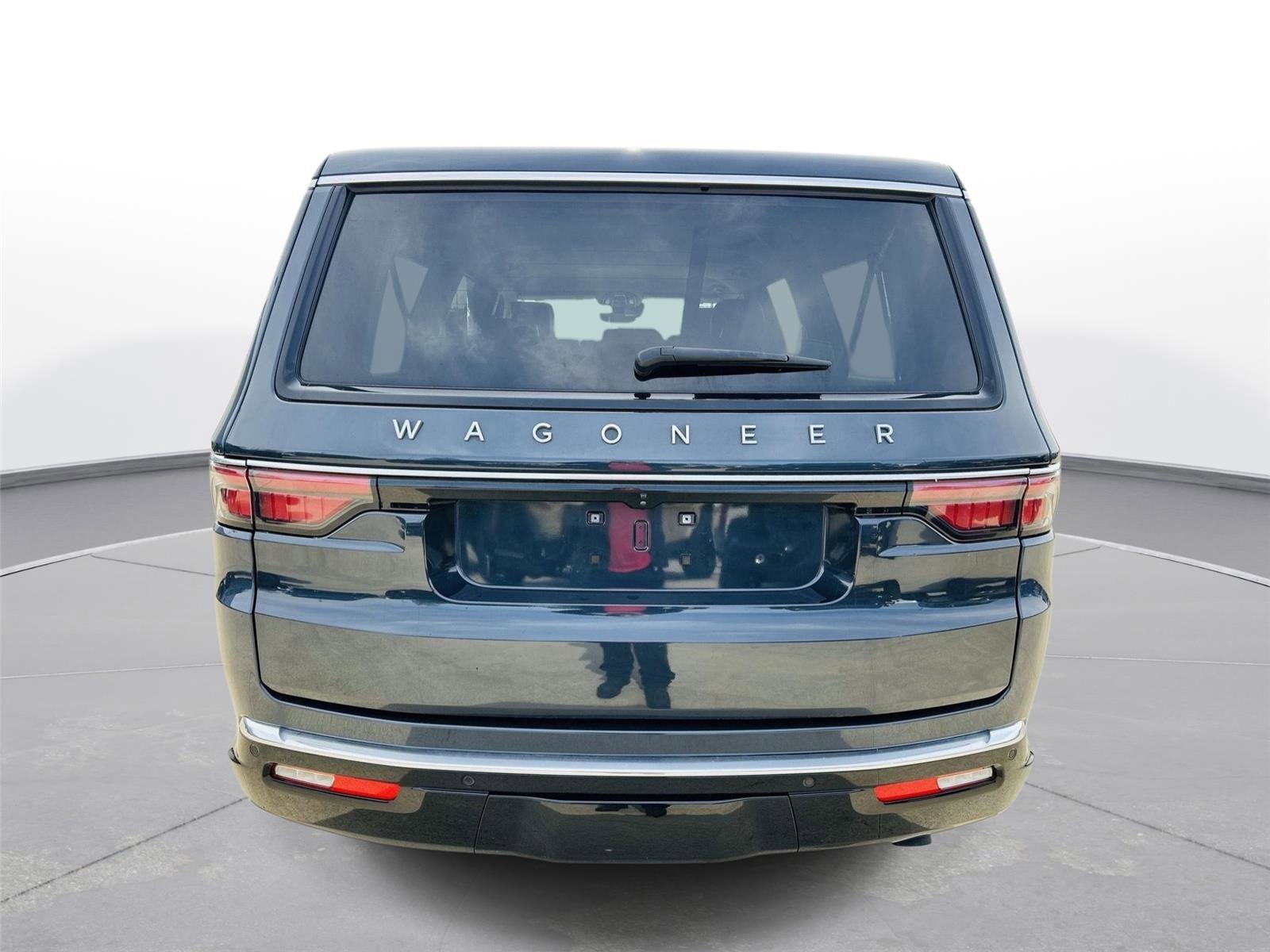 Used 2024 Jeep Wagoneer L 4WD w/ HD Trailer Tow Package image 41