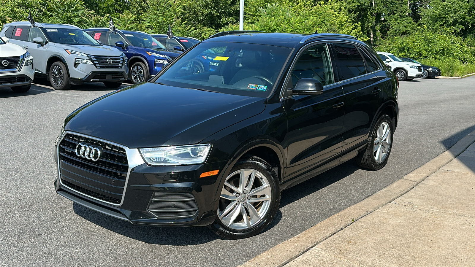 Used 2016 Audi Q3 2.0T Premium Plus w/ Technology Package AWD/4WD image 1