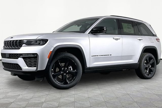 New 2026 Jeep Grand Cherokee Limited w/ Limited Altitude Package