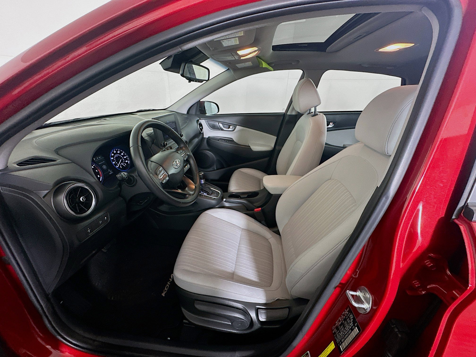 Used 2022 Hyundai Kona SEL w/ Convenience Package image 13