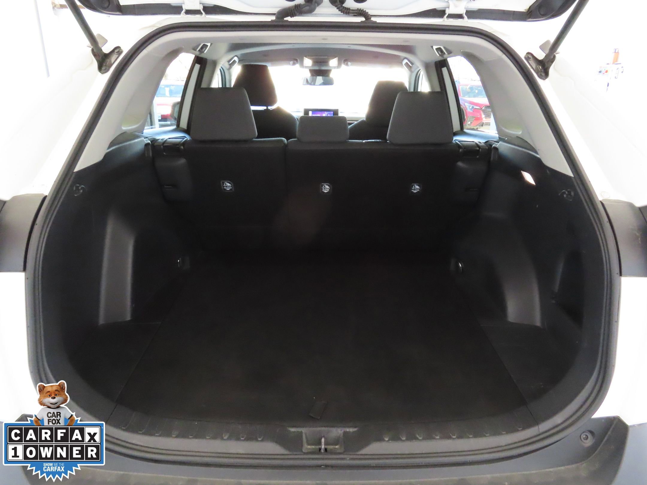 Used 2024 Toyota RAV4 XLE image 24