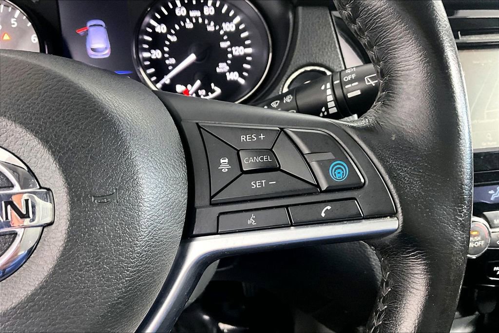 Used 2019 Nissan Rogue Sport SV w/ Technology Package FWD image 19