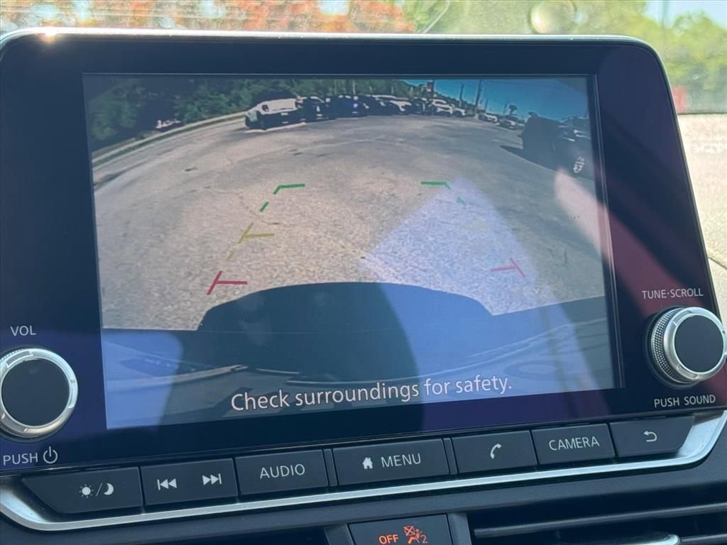 Used 2025 Nissan Altima 2.5 SV FWD image 23