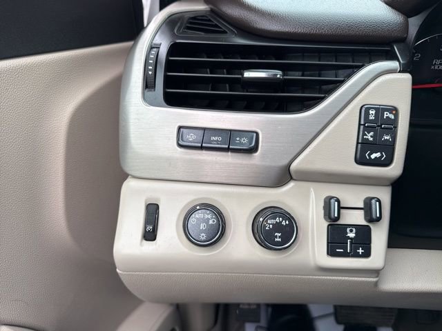 Used 2019 GMC Yukon Denali w/ Denali Ultimate Package image 24