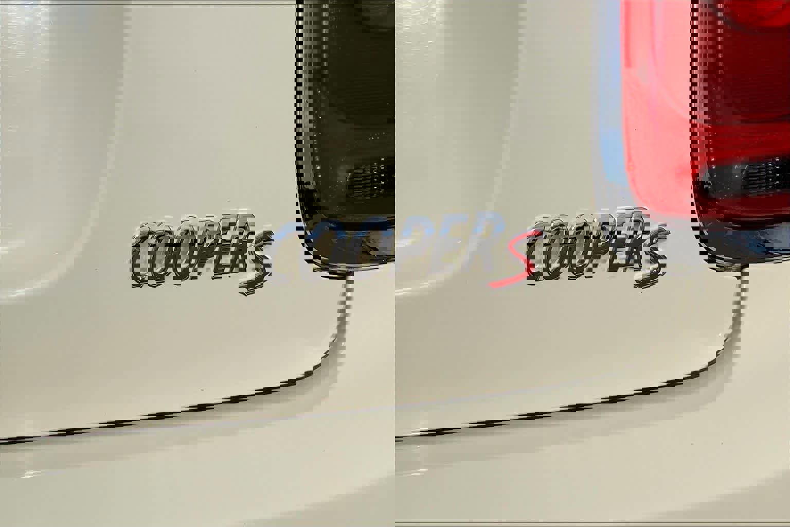 Used 2017 MINI Cooper S image 9