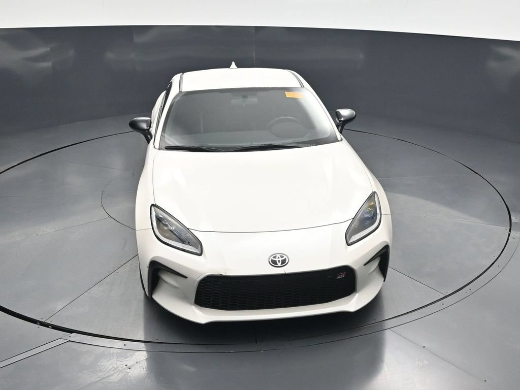 Used 2024 Toyota GR86 Premium RWD image 33