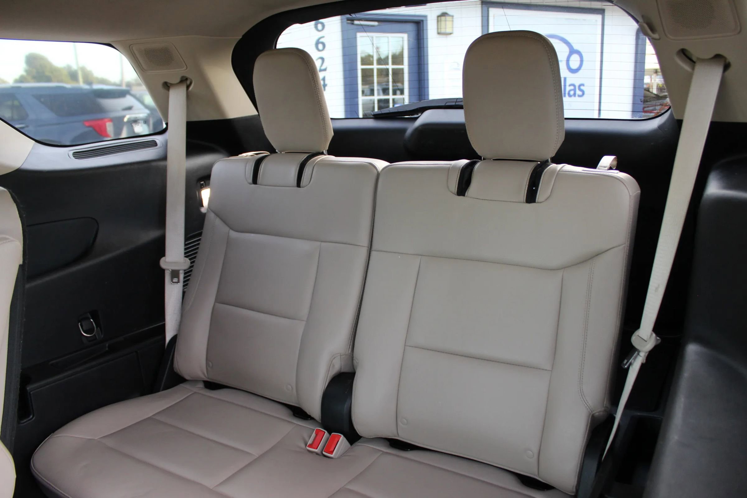 Used 2021 Ford Explorer Limited image 21